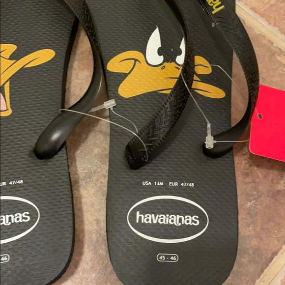 Havaianas men’s sz 13 Daffy Duck NWT! - Picture 3 of 5